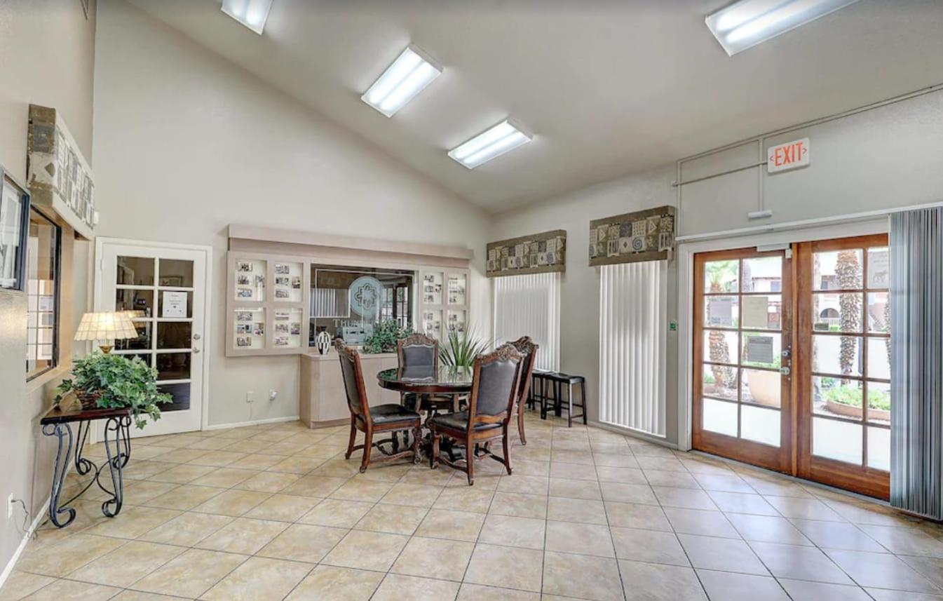 Condo With Heated Pool, Hot Tub, Near Walking Paths Glendale Exterior photo